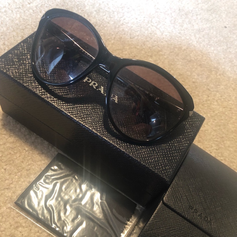 Authentic Prada Sunglasses w Box, case and Cloth
